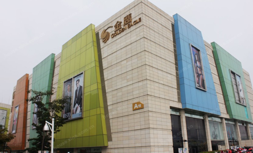 红原金鹰奥莱城